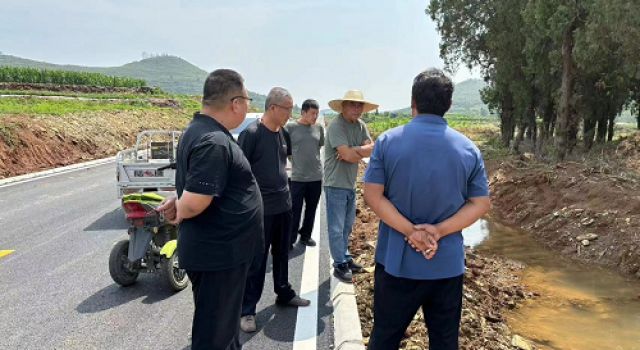 東泰咨詢公司駐沂南縣交通工程總監處展開雨期施工保質量保安全行動